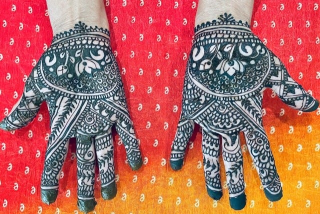 Mom Henna Design 