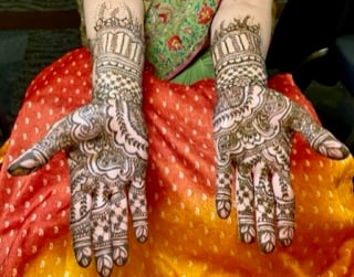 Mom henna 