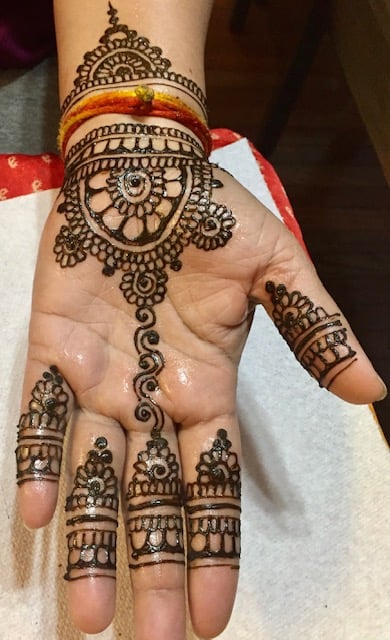 simple mehandi 